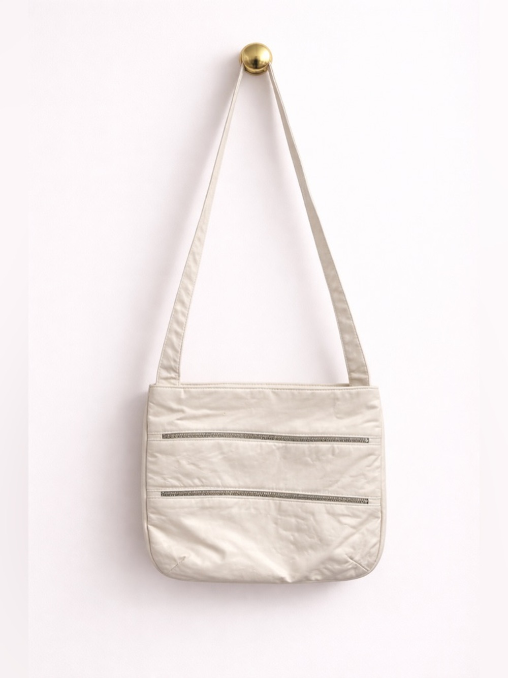 Dawli Leather Chic White Shoulder Bag with Rhinestones
